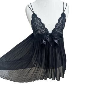 Victoria's Secret Black Lace Lingerie Nightie Babydoll Top Valentine's Day New